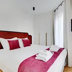 Cozy Entire Apartment Near The Eiffel Tower