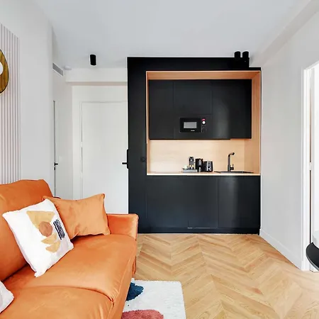 Cozy Entire Near The Eiffel Tower * Parigi